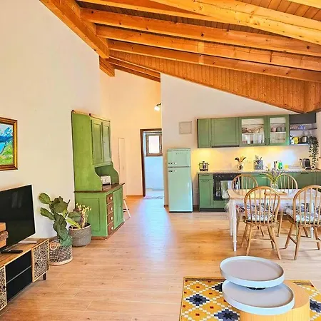 Sawasdee Jungfrau Apartament *